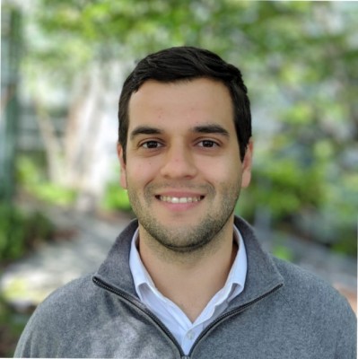 headshot of Christiano Alves, PhD