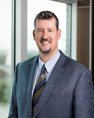 headshot of Matthew Loos