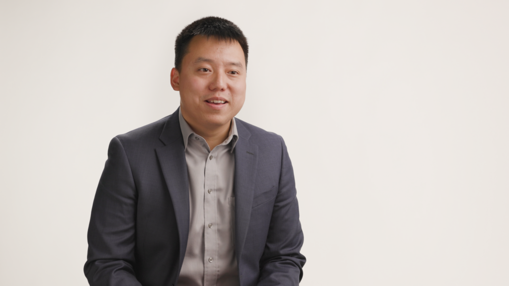 still of Richard Liu